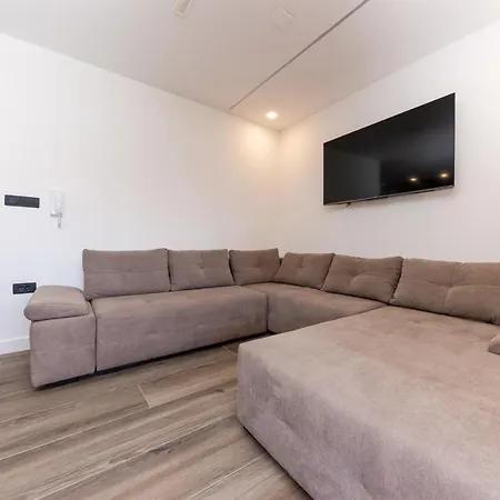 Orange Apartment&spa Okrug Gornji Apartman Trogir