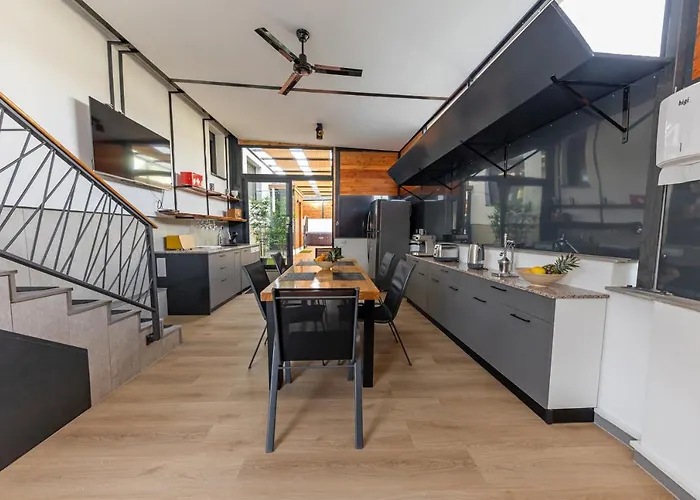 Orange Apartment&spa Okrug Gornji 아파트